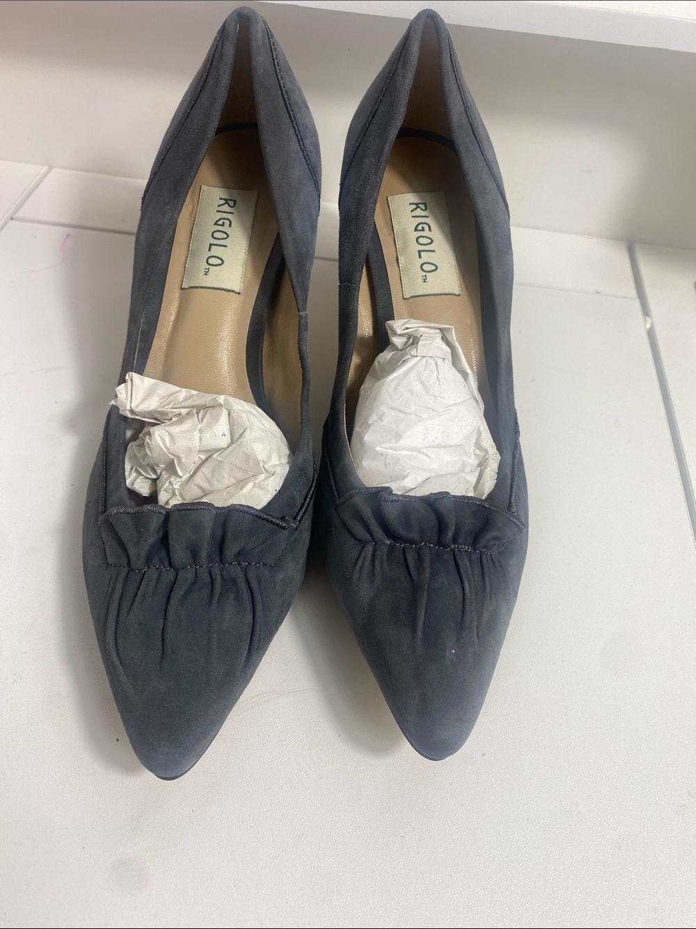 RIGOLO Gray Suede Ruched Pointed Toe Pumps Heels Sz 8 Genuine Leather